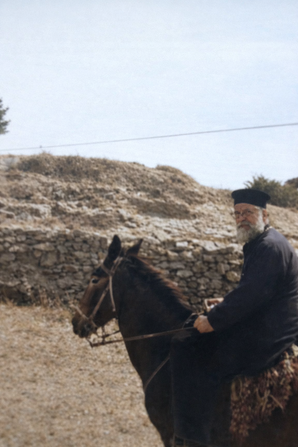 Γέροντας σε άλογο, φυσικό τοπίο